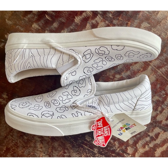 Vans classic slip on. - Picture 3 of 8